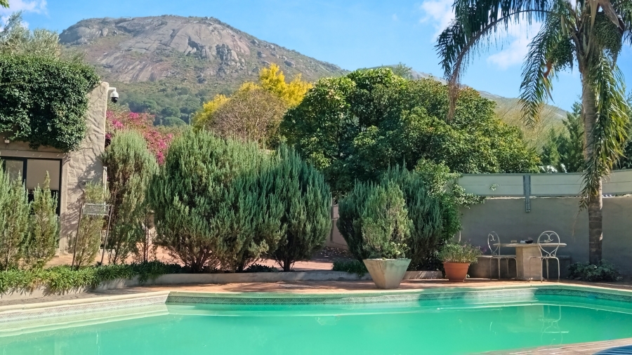 7 Bedroom Property for Sale in Hoog En Droog Western Cape